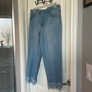 Jeans with ragged